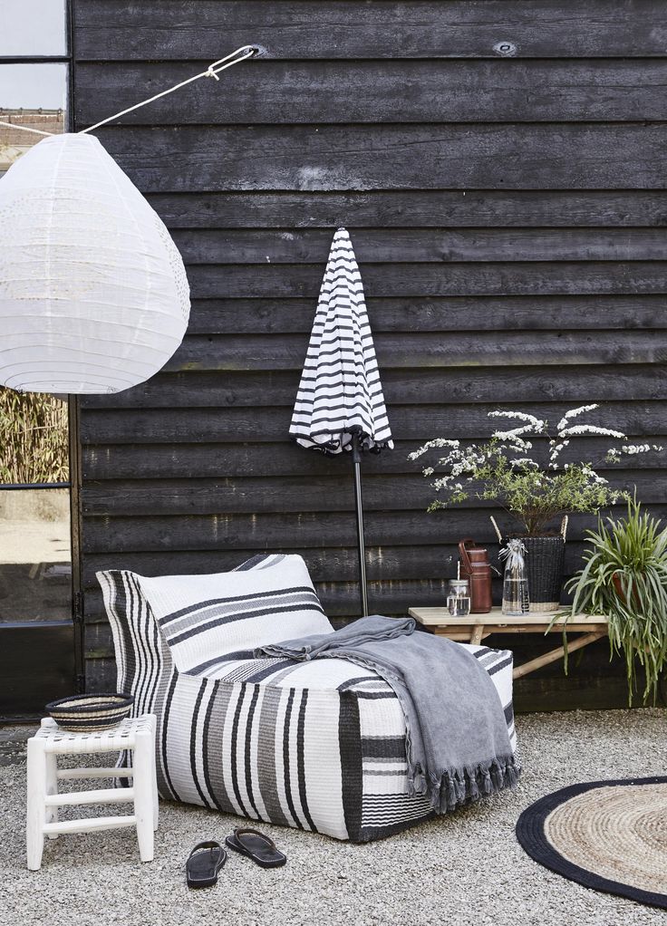 Lampionnen in de tuin THESTYLEBOX